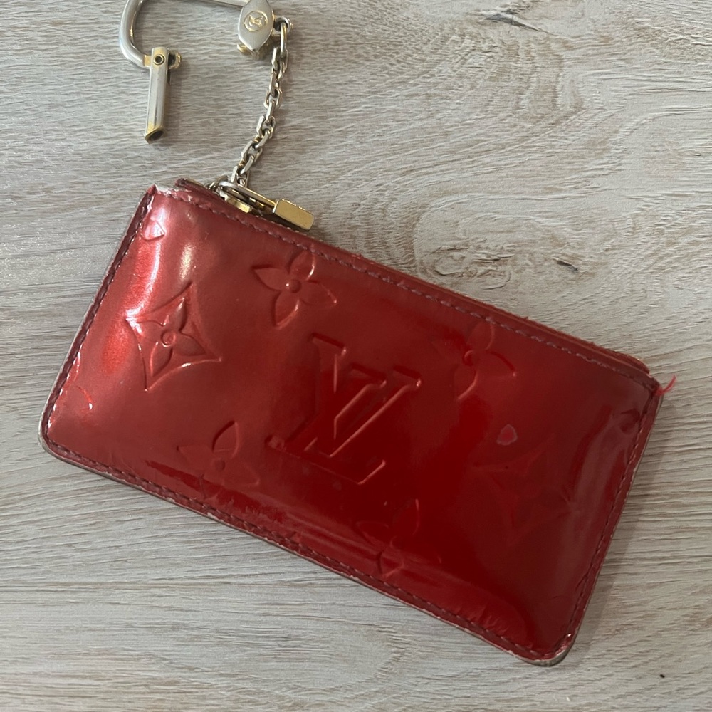 Louis Vuitton Auth Monogram VERNIS Pomme D'amour Key Chain Coin Purse Wallet LV